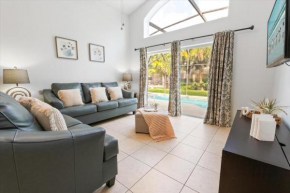 2682 Emerald Island